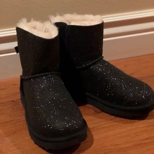 Short Sparkly Black Uggs w/ Bows